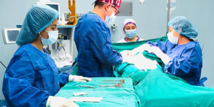 Hospital Luis Dávila impulsa campaña gratuita de vasectomías y ligaduras en Tulcán