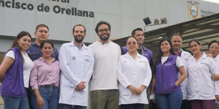 Autoridades recorren casas de salud en Orellana