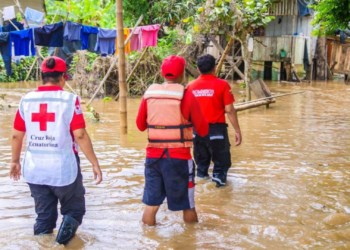 Desbordamiento de ríos y esteros declara emergencia en Simón Bolívar
