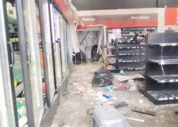 Atacan gasolinera con explosivos en la av. Narcisa de Jesús, Guayaquil