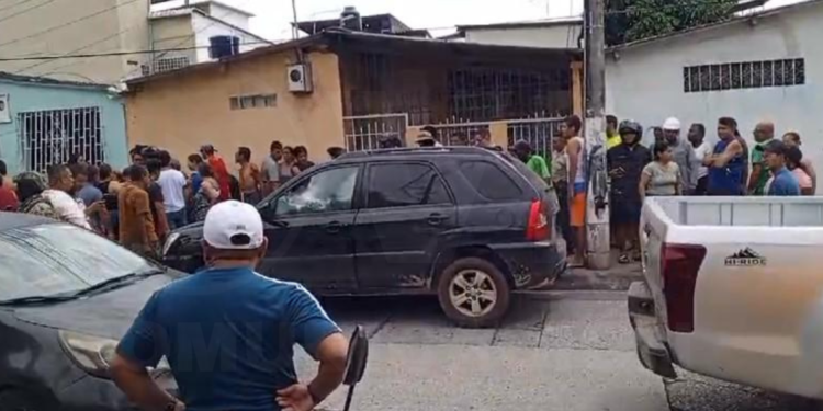 Padre asesinado al dejar a su hijo en el colegio en Guayaquil