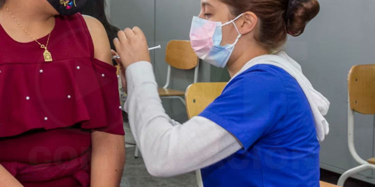 Cerca de 20.000 personas han sido vacunadas contra la tosferina y fiebre amarilla a nivel nacional