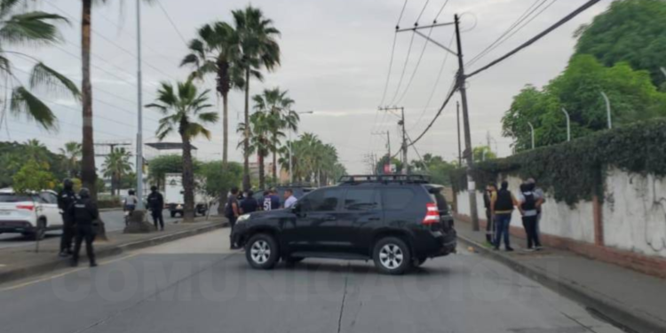 Policía abate a presunto delincuente en la Francisco de Orellana