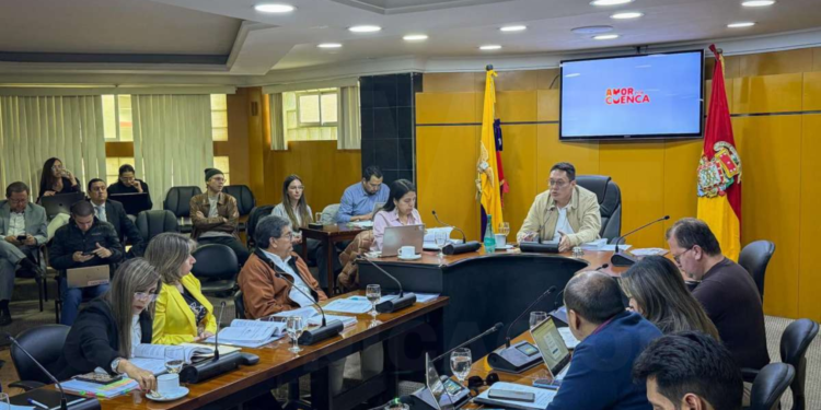 Investigan red de corrupción en el Municipio de Cuenca