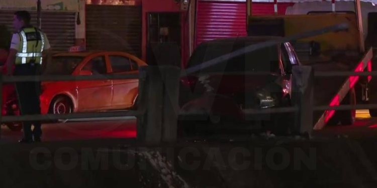 Mujer víctima de choque y balacera en Mucho Lote