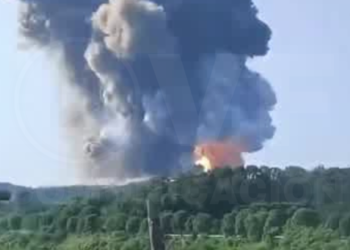 Explosión en fábrica pirotécnica deja víctimas y desaparecidos en China