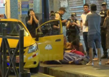 Un taxista fue asesinado frente al parque Centenario de Guayaquil