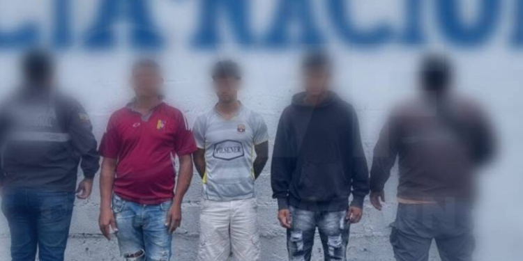 Tres venezolanos detenidos por tenencia ilegal de armas en operativo policial