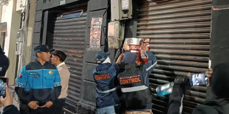 Autoridades cierran centro nocturno en Quito por tráfico de drogas