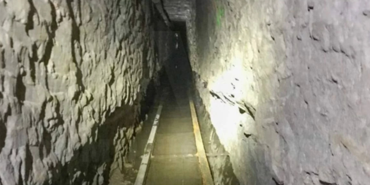 Fuerzas federales mexicanas localizaron un narcotúnel de 600 metros en Tijuana