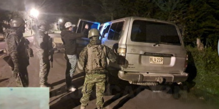 Ejército ecuatoriano incauta $132,000 sin justificar en Tufiño, Carchi