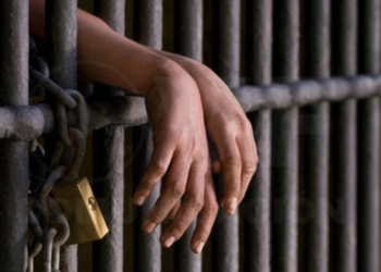 Adolescente detenido en Machala por portar arma de fuego cerca de parque lineal