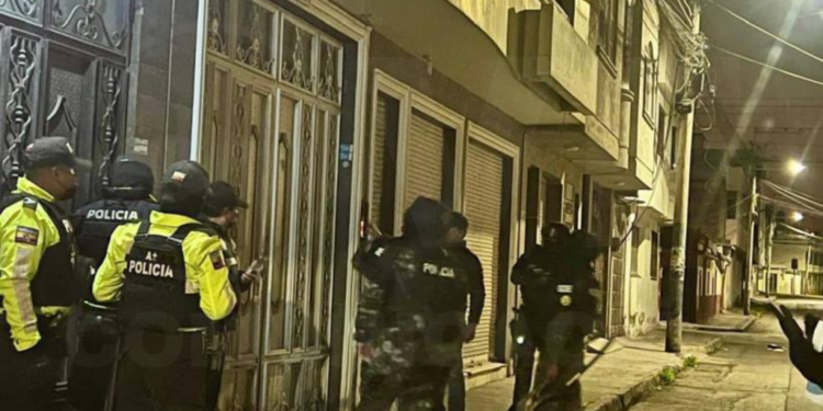 Siete capturados en Chimborazo por estafa de $2 millones en captación ilegal