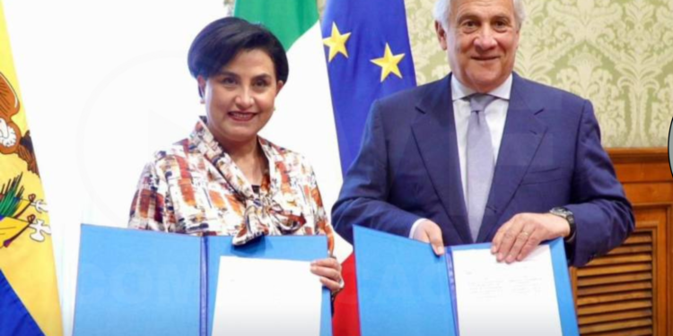 Italia y Ecuador firman un acuerdo migratorio para impulsar la movilidad legal
