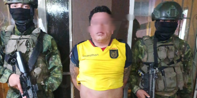 Personal militar aprehendió a un miembro de intermedio valor del GAO Los Choneros en el cantón Arenillas