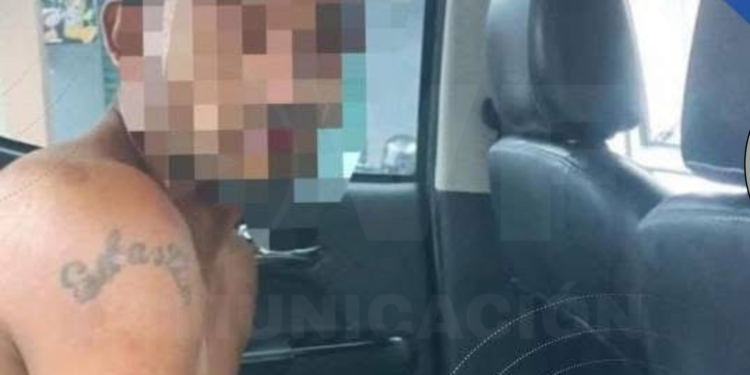 Ladrón neutralizado por vecinos tras robar en local de Pasaje