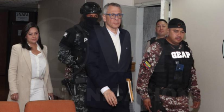 Jorge Glas es trasladado a La Roca tras su sentencia 