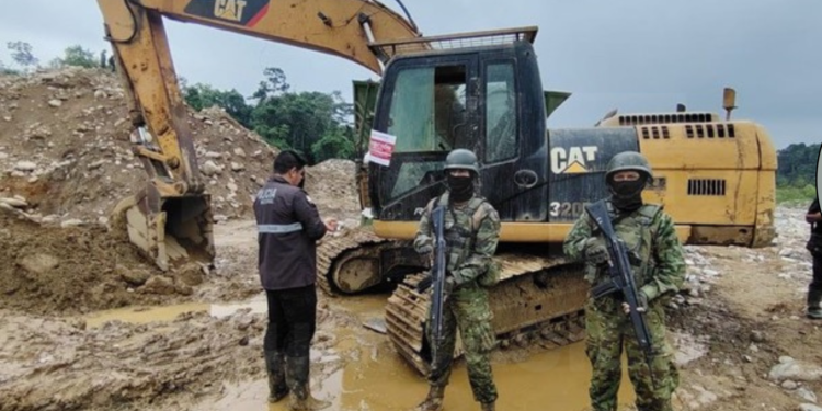 Inhabilitada maquinaria de minería ilegal en Pasaje