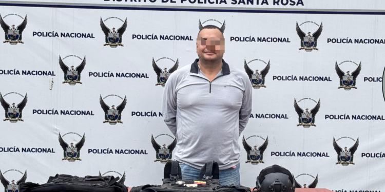 Detenido en Santa Rosa con arma de fuego y chalecos balísticos